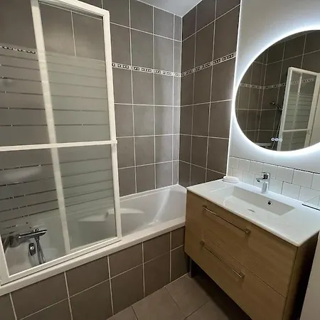 아파트 Dahlia, Appt Cosy Avec Parking Et Balcon 캉