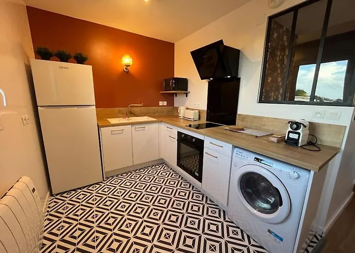 Dahlia, Appt Cosy Avec Parking Et Balcon Caen